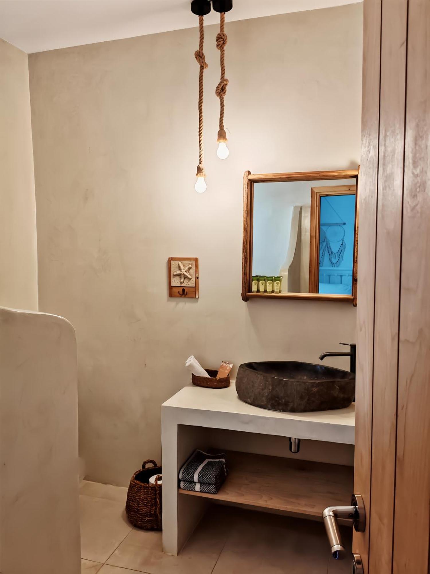 Diana'S Luxury Suites Kíthnos Esterno foto